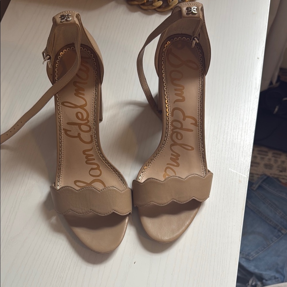 Sam Edelman Beige Scalloped Heels